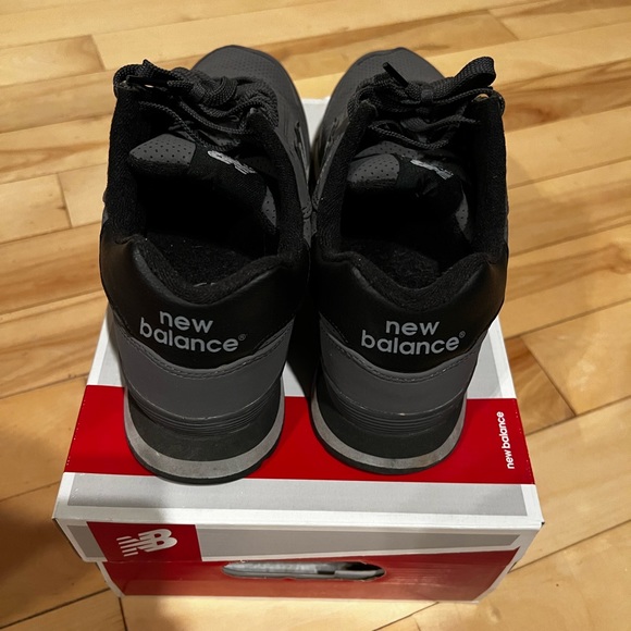 New Balance - Picture 4 of 6